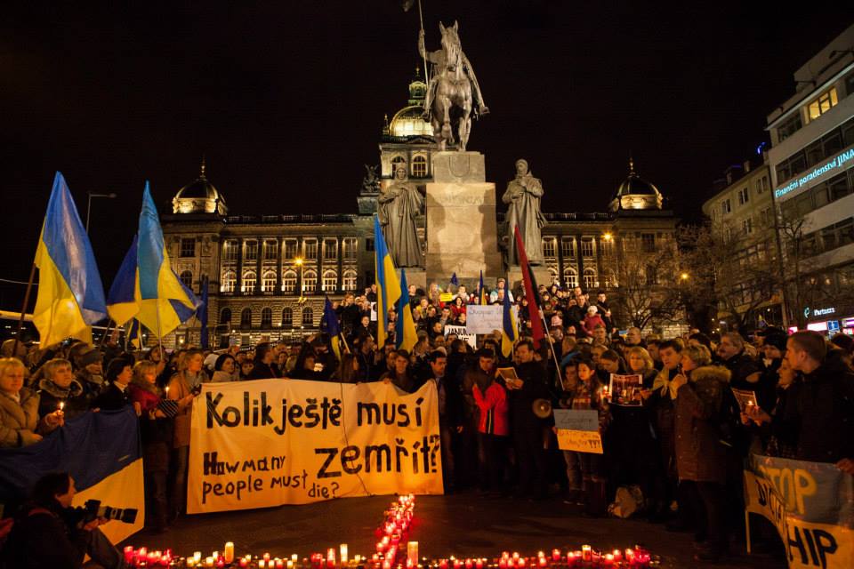 У Чехії почали збирати речі на допомогу Майдану в Києві