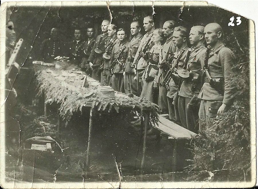 Святкування Великодня в УПА. 1944-1950 роки, Карпати.